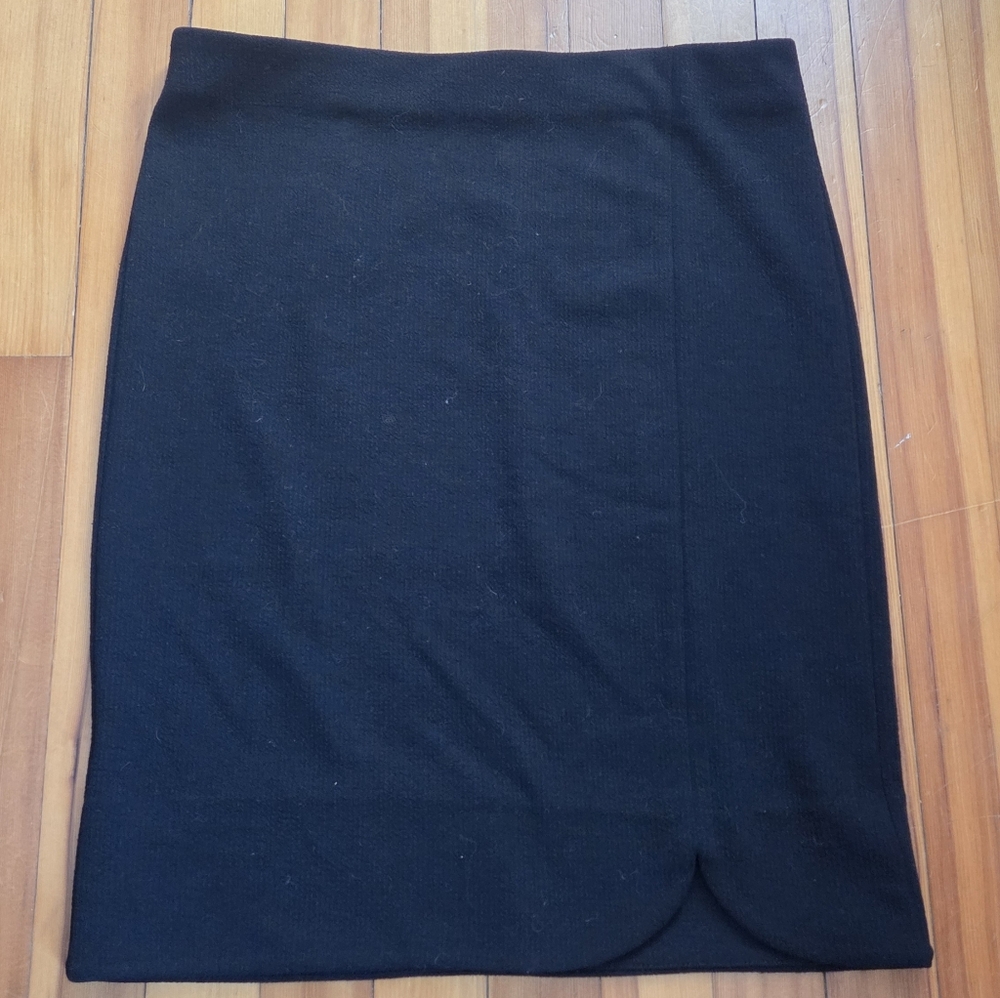 LOFT Classic Black Pencil Skirt